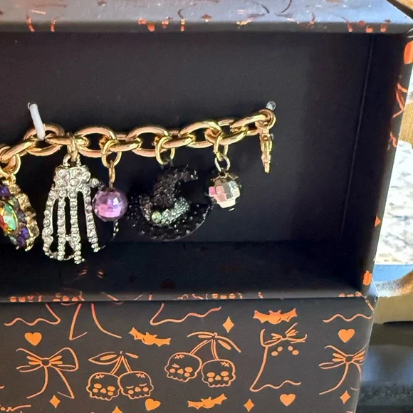 NEW Betsey Johnson Halloween  CHARM BRACELET (Spider, Pumpkin, Spiderweb, Candy) - Picture 8 of 13